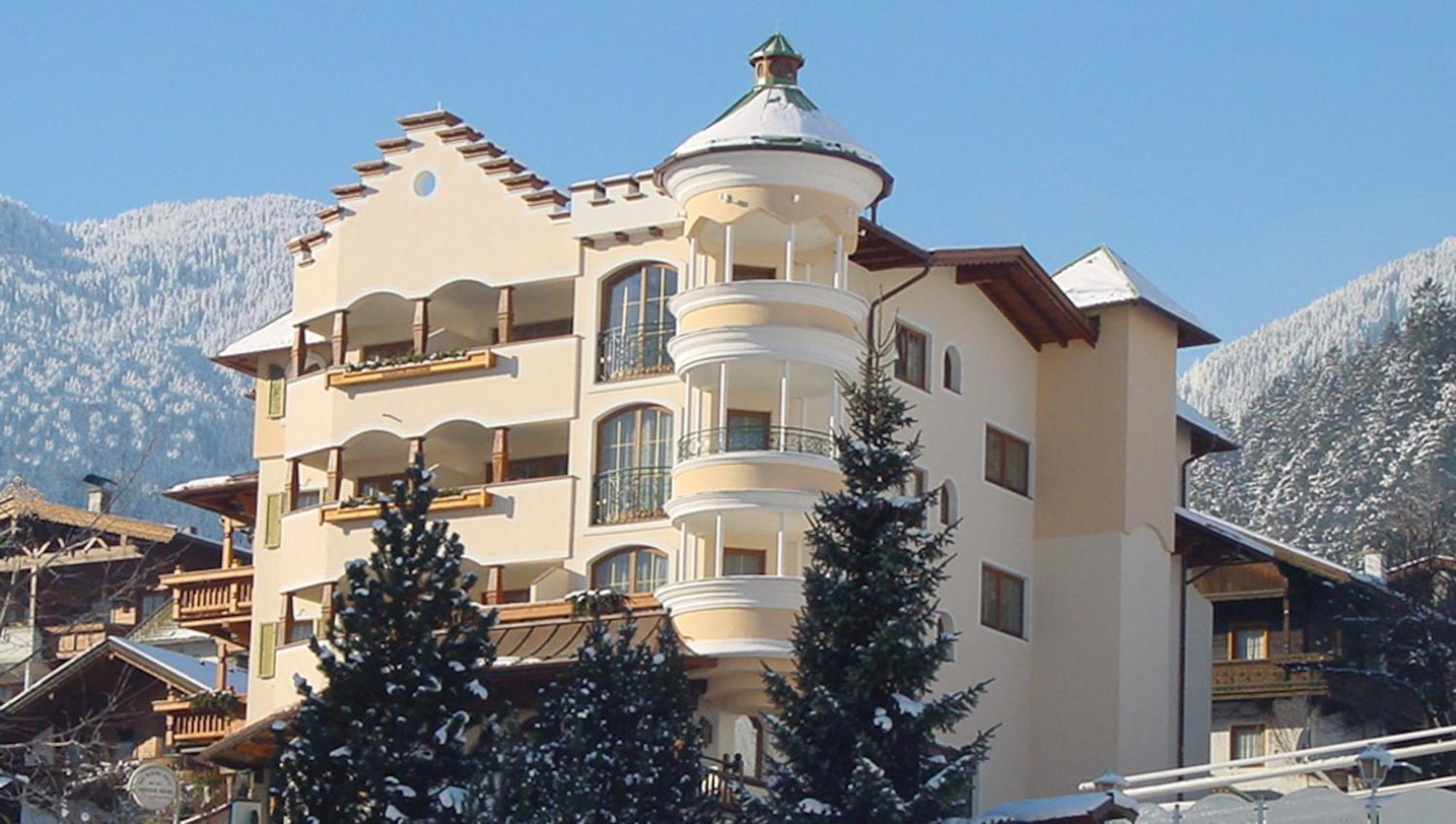 Sieghard - Das kleine Hotel mit der grossen Küche Hippach Exterior foto